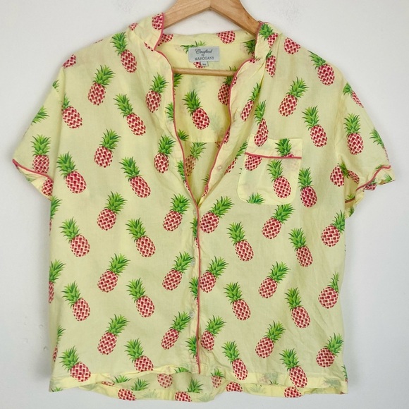 Crafted by Mahogany yellow pineapple print pajama set short sleeve top & shorts. - Picture 1 of 6